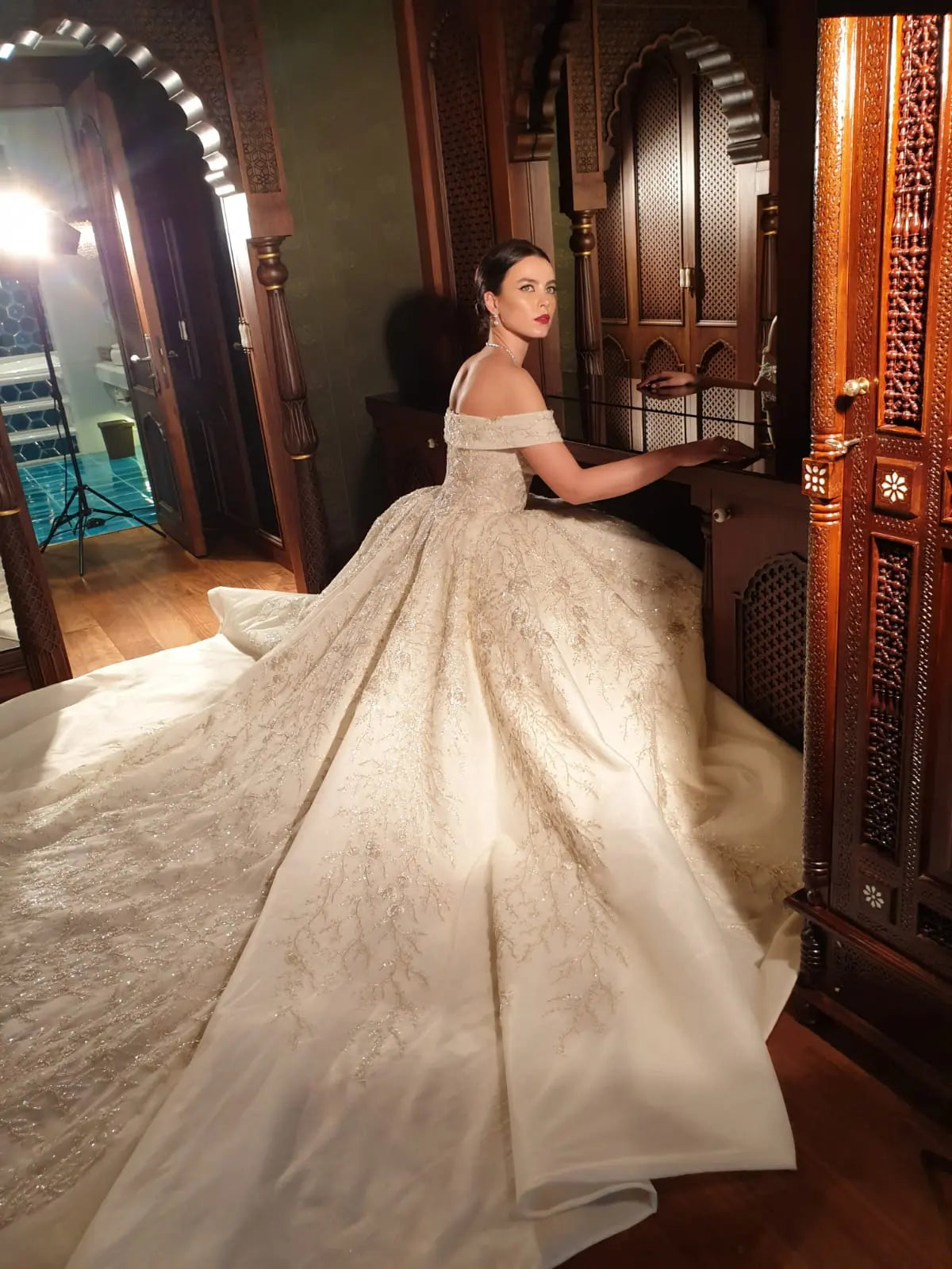 AFWNova 2020 off shoulder sparkling wedding dress