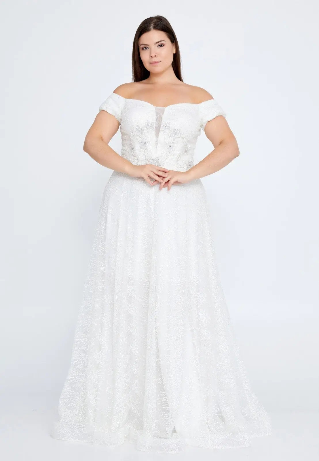 Beautiful plus size wedding dress aishafashionworld
