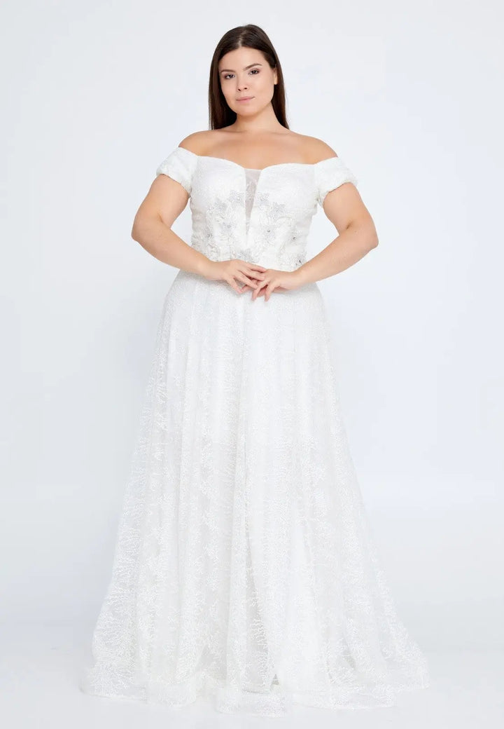 Beautiful plus size wedding dress aishafashionworld