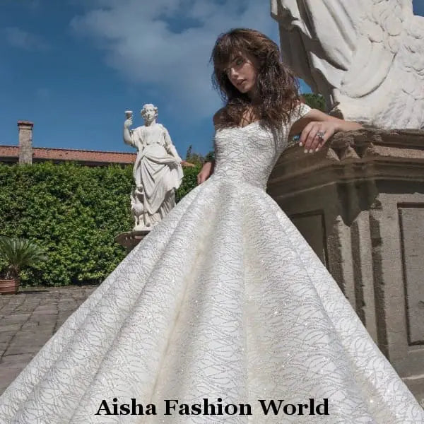 Glamorous detailed ball wedding dress - aishafashionworld