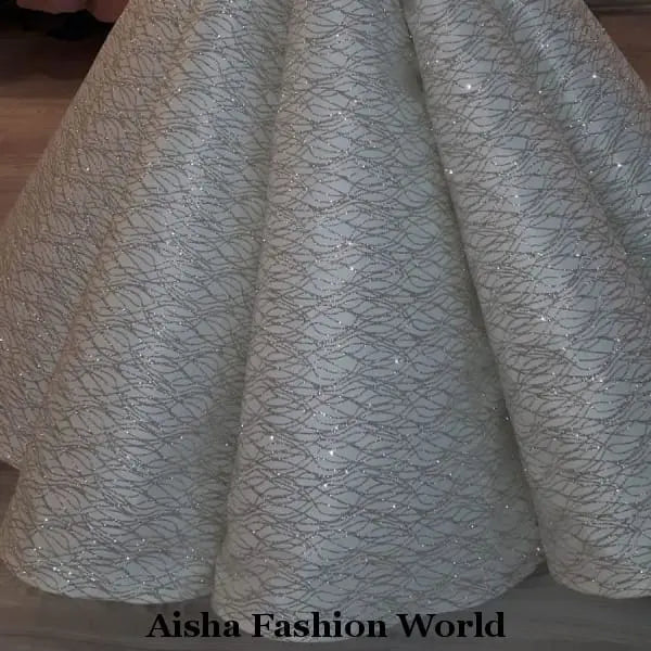 Glamorous detailed ball wedding dress - aishafashionworld